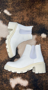 White Chelsea boot